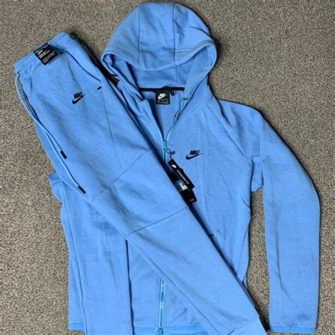 old nike tech baby blue